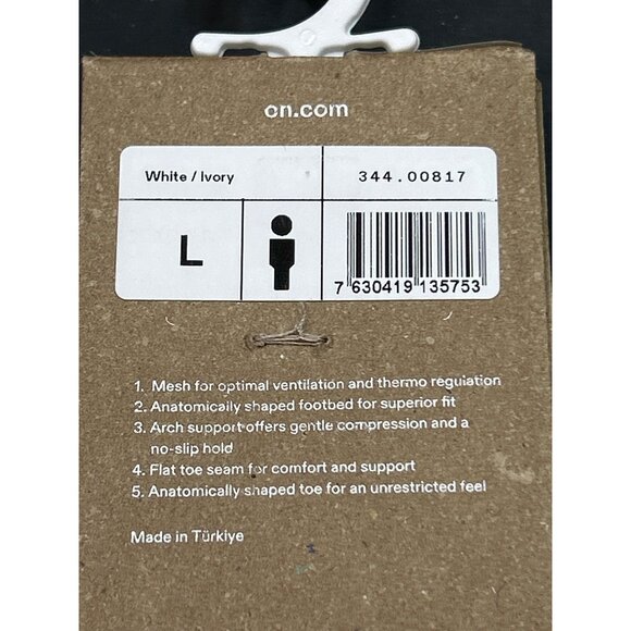 NWT On Performance Low Sock White/Ivory L Mesh Arch Support Flat Toe Seam - Picture 4 of 5